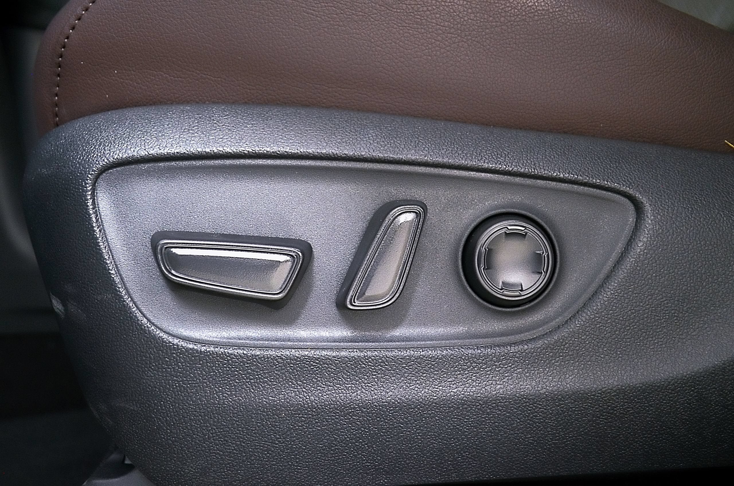 2024 Toyota Sienna Platinum