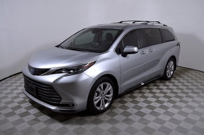 2024 Toyota Sienna Platinum