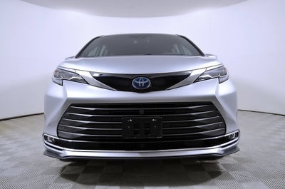 2024 Toyota Sienna Platinum