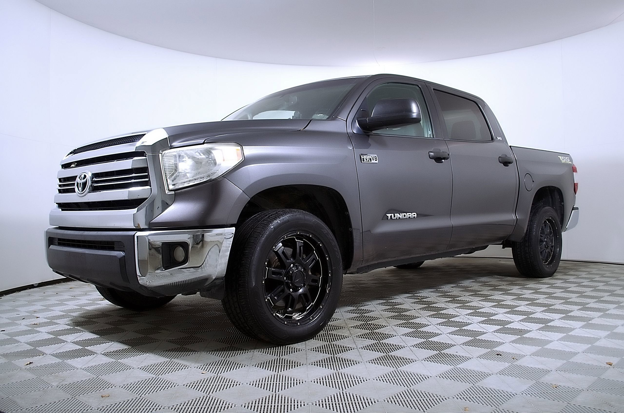 2016 Toyota Tundra SR5