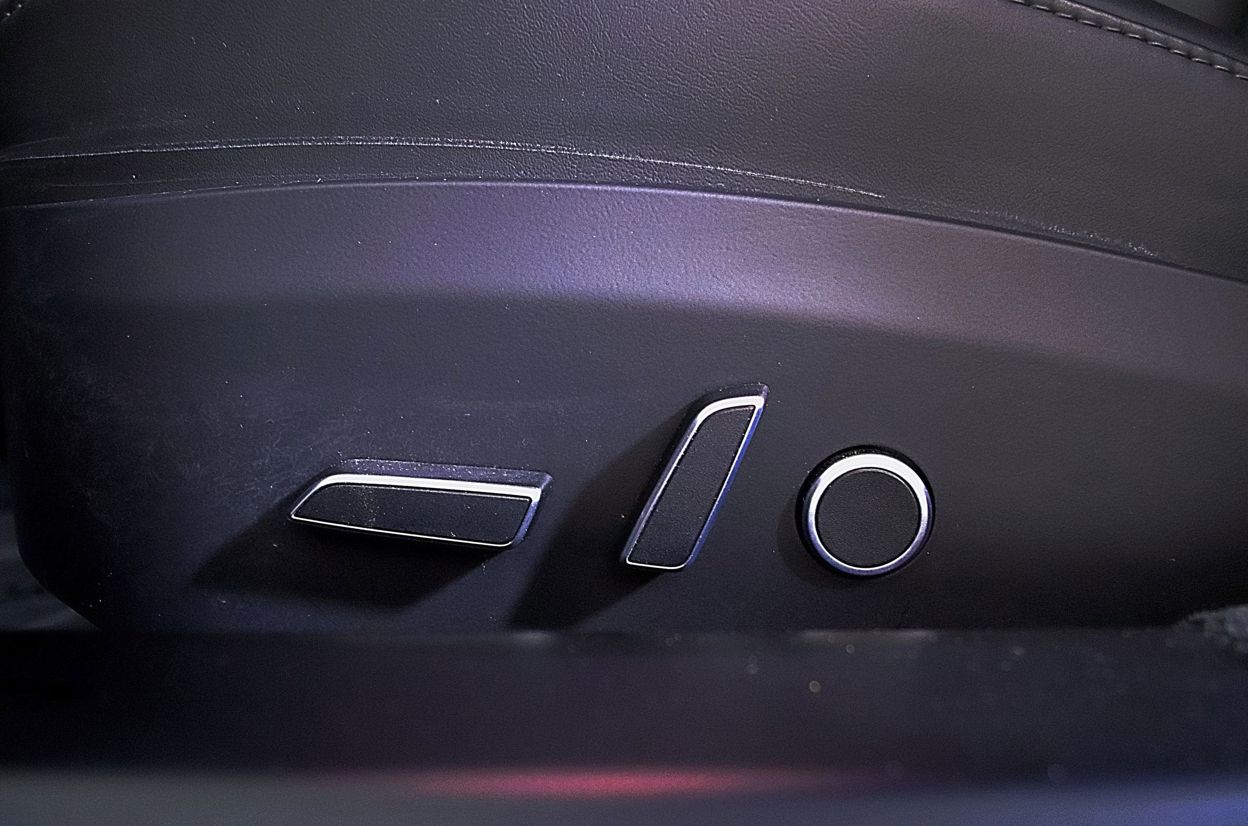 2023 Tesla Model S Base