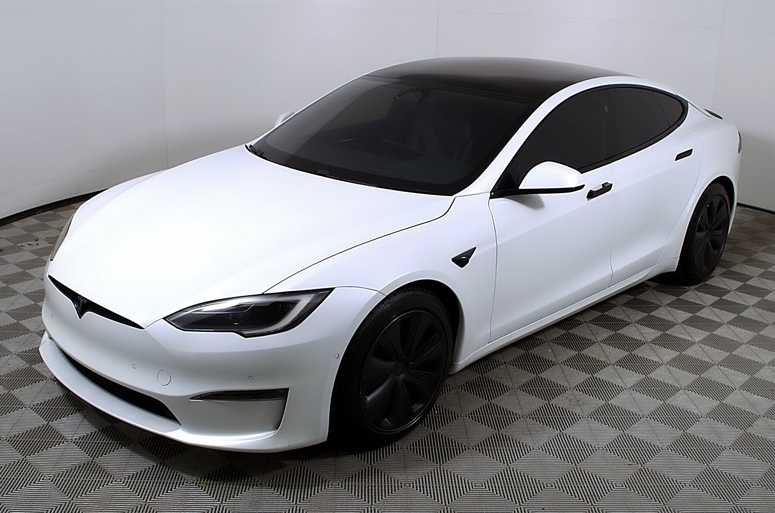 2023 Tesla Model S Base