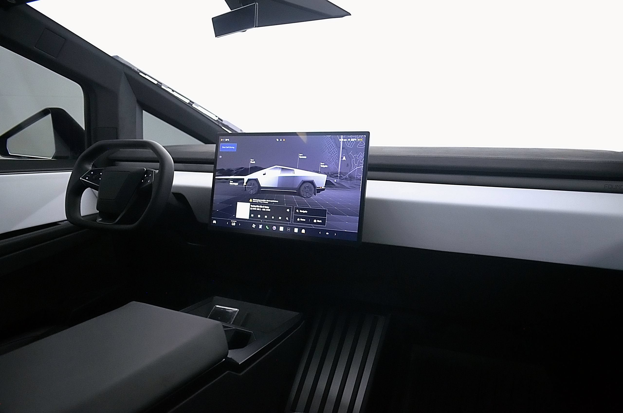 2024 Tesla Cybertruck Cyberbeast