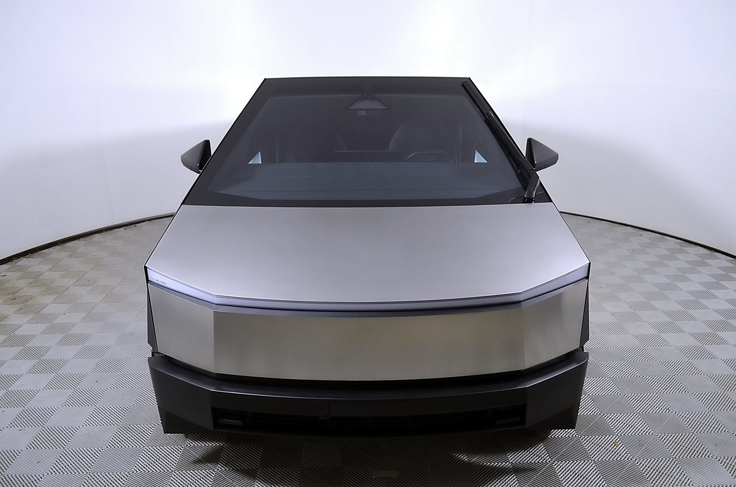 2024 Tesla Cybertruck Cyberbeast