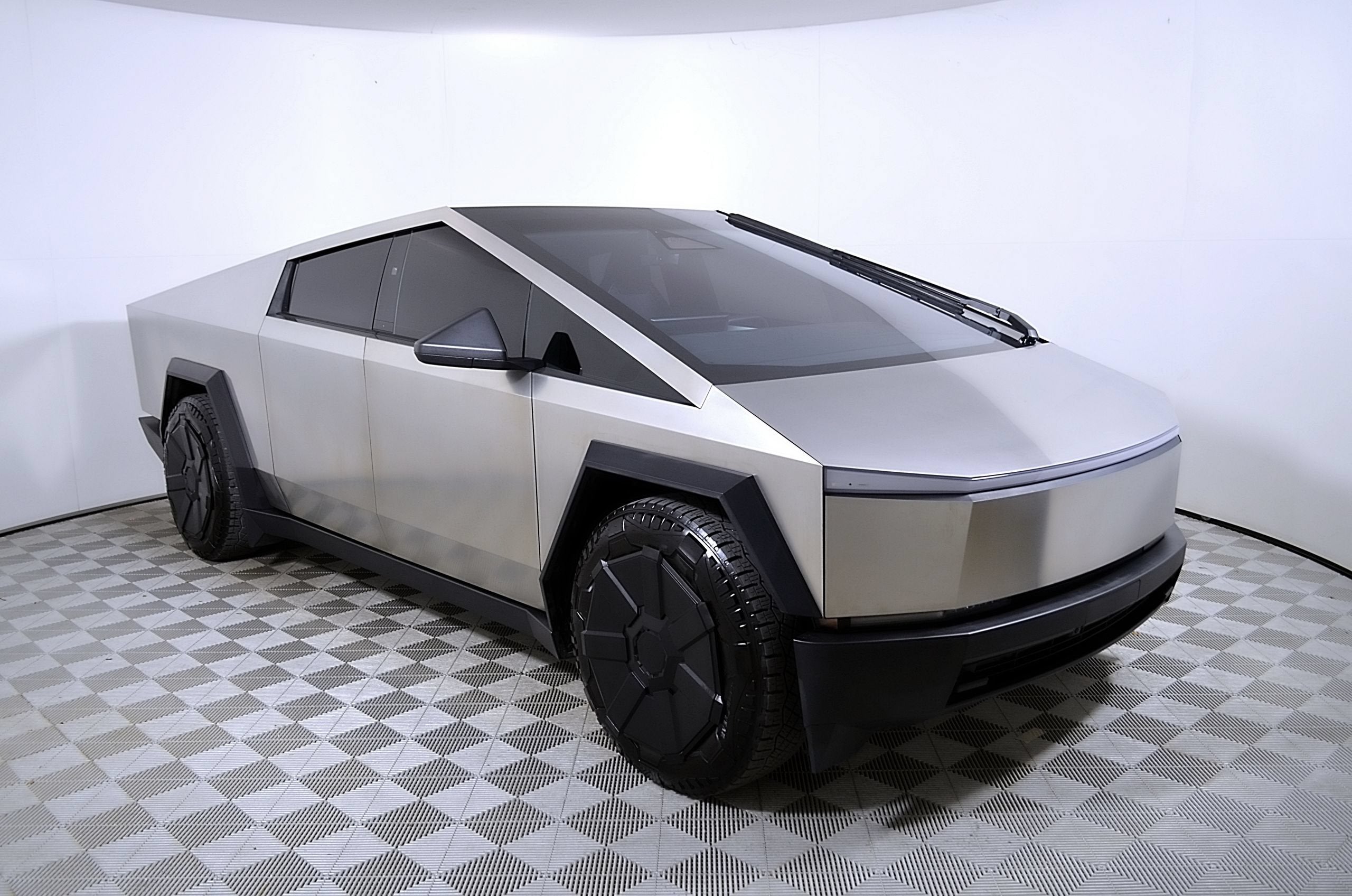 2024 Tesla Cybertruck Cyberbeast