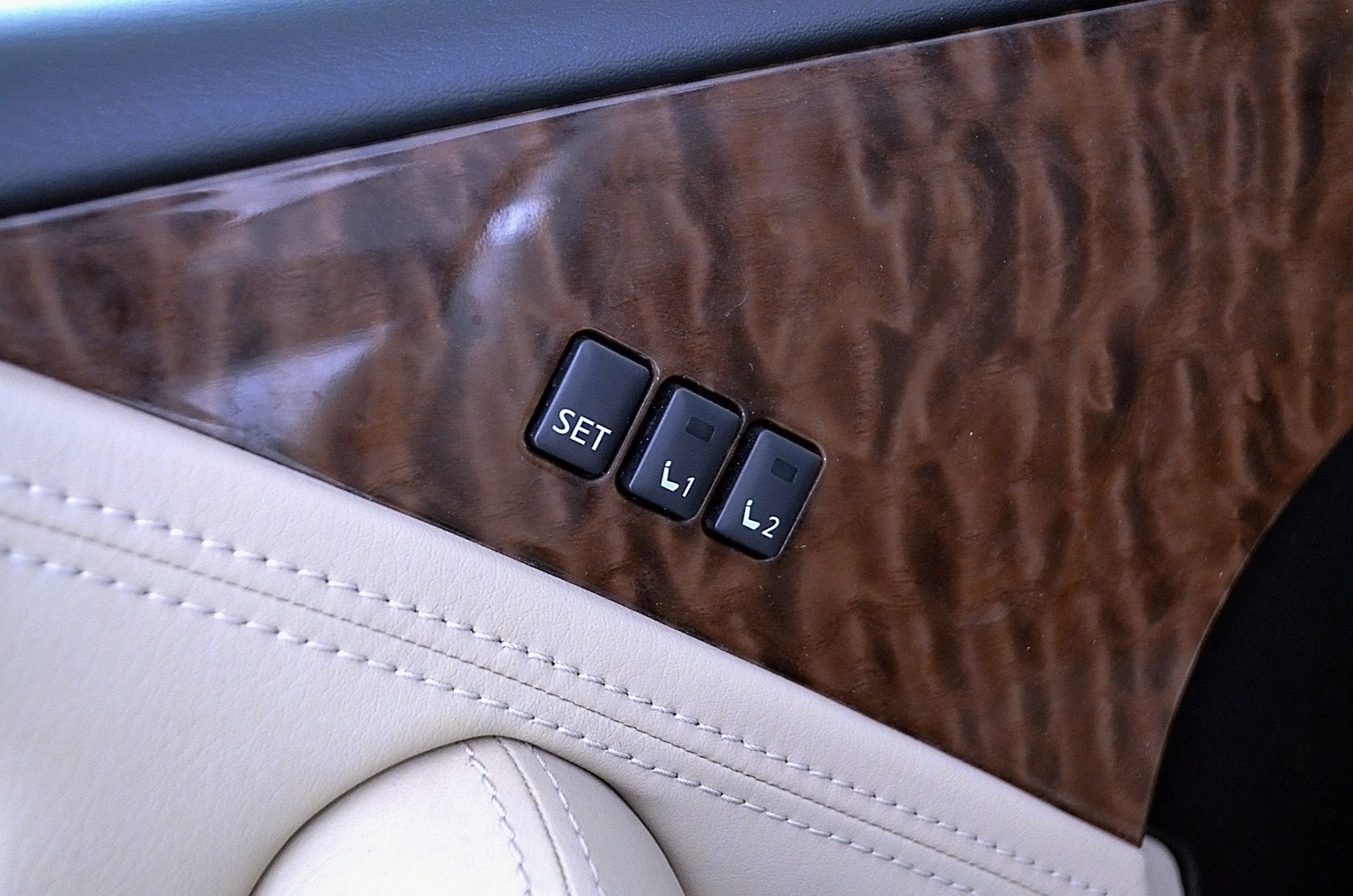 2020 Nissan Armada Platinum