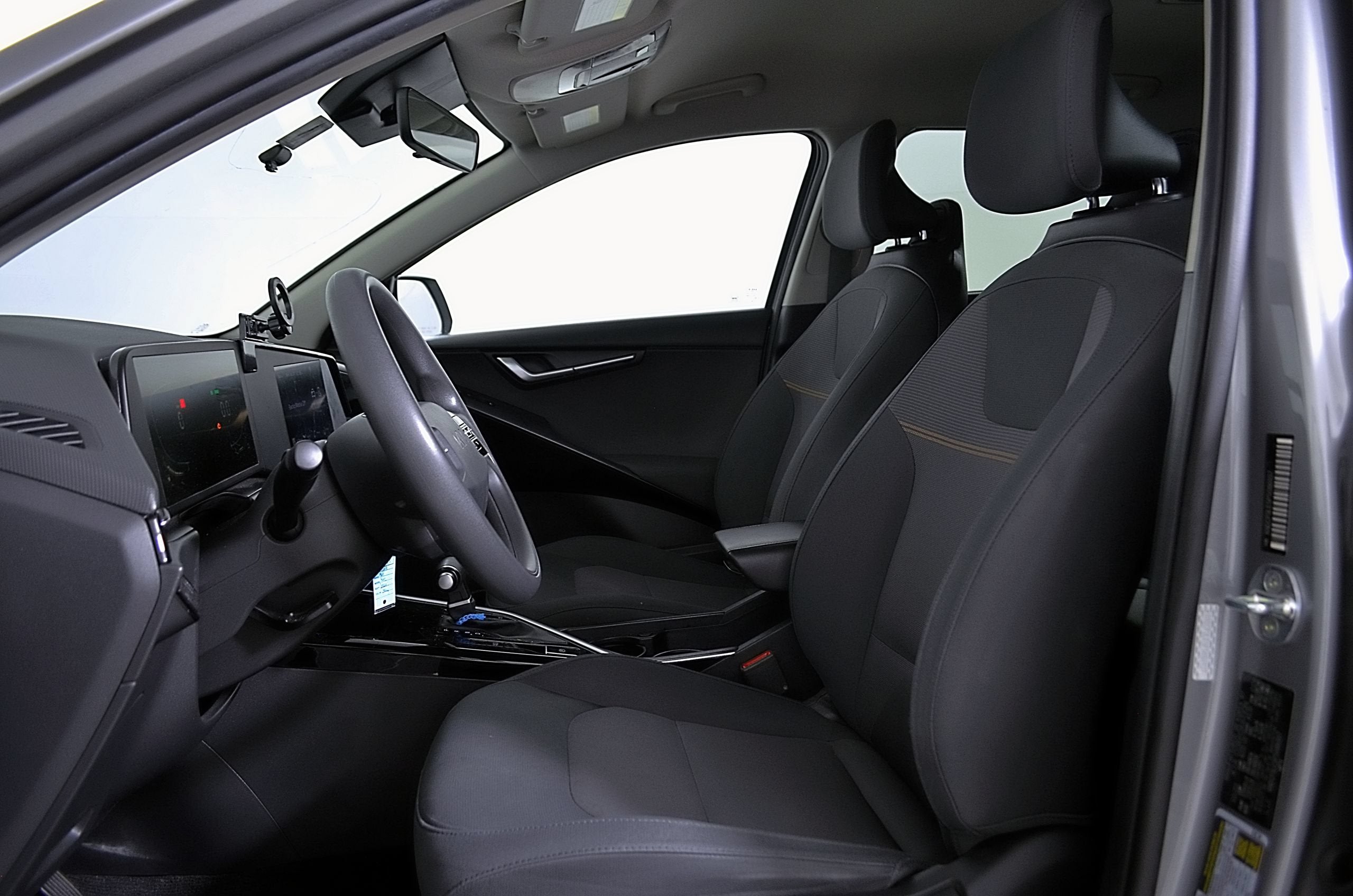 2023 Kia Niro LX