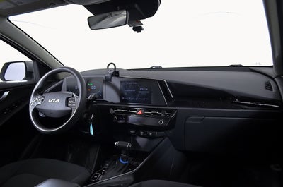 2023 Kia Niro LX