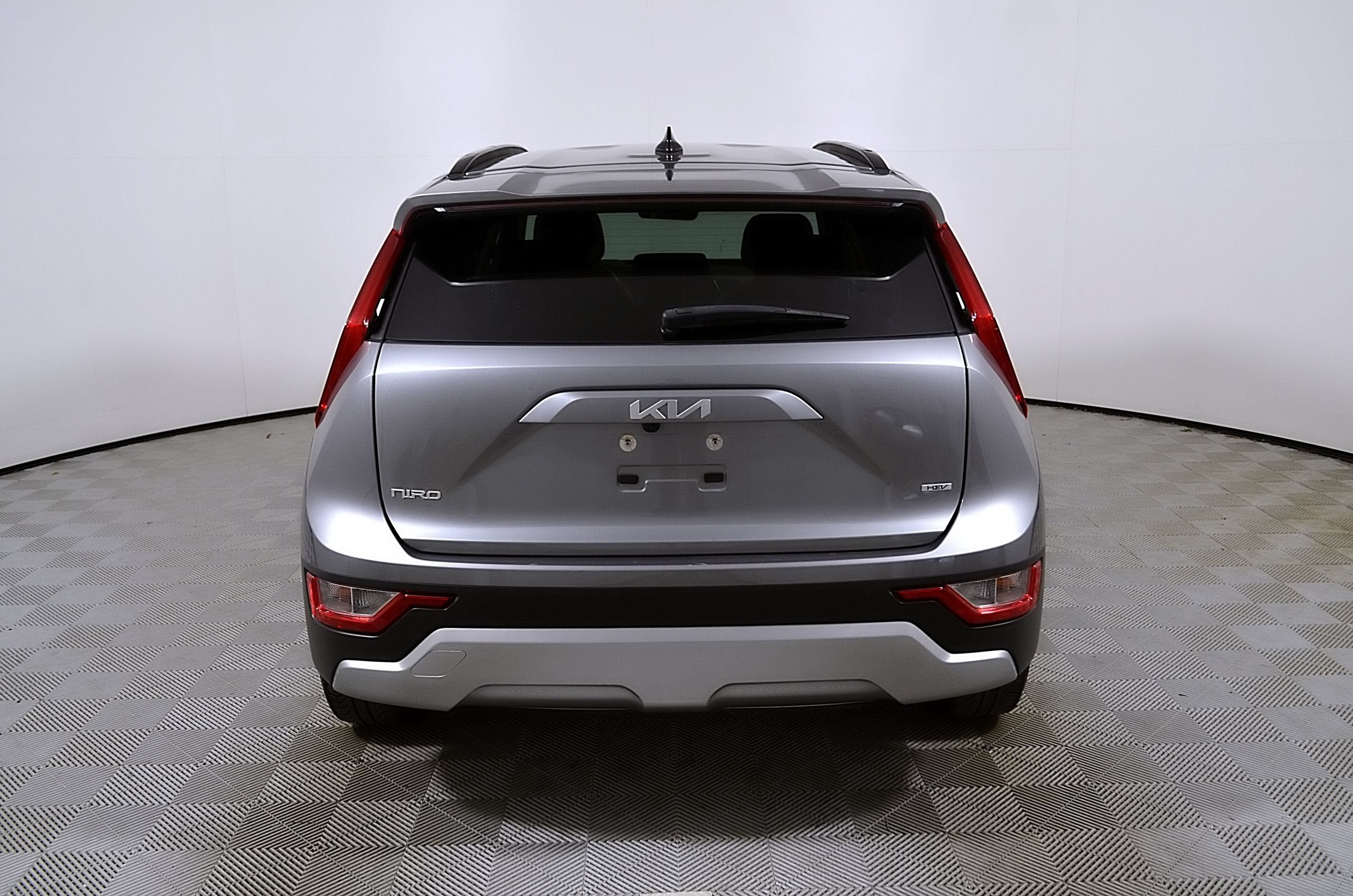 2023 Kia Niro LX