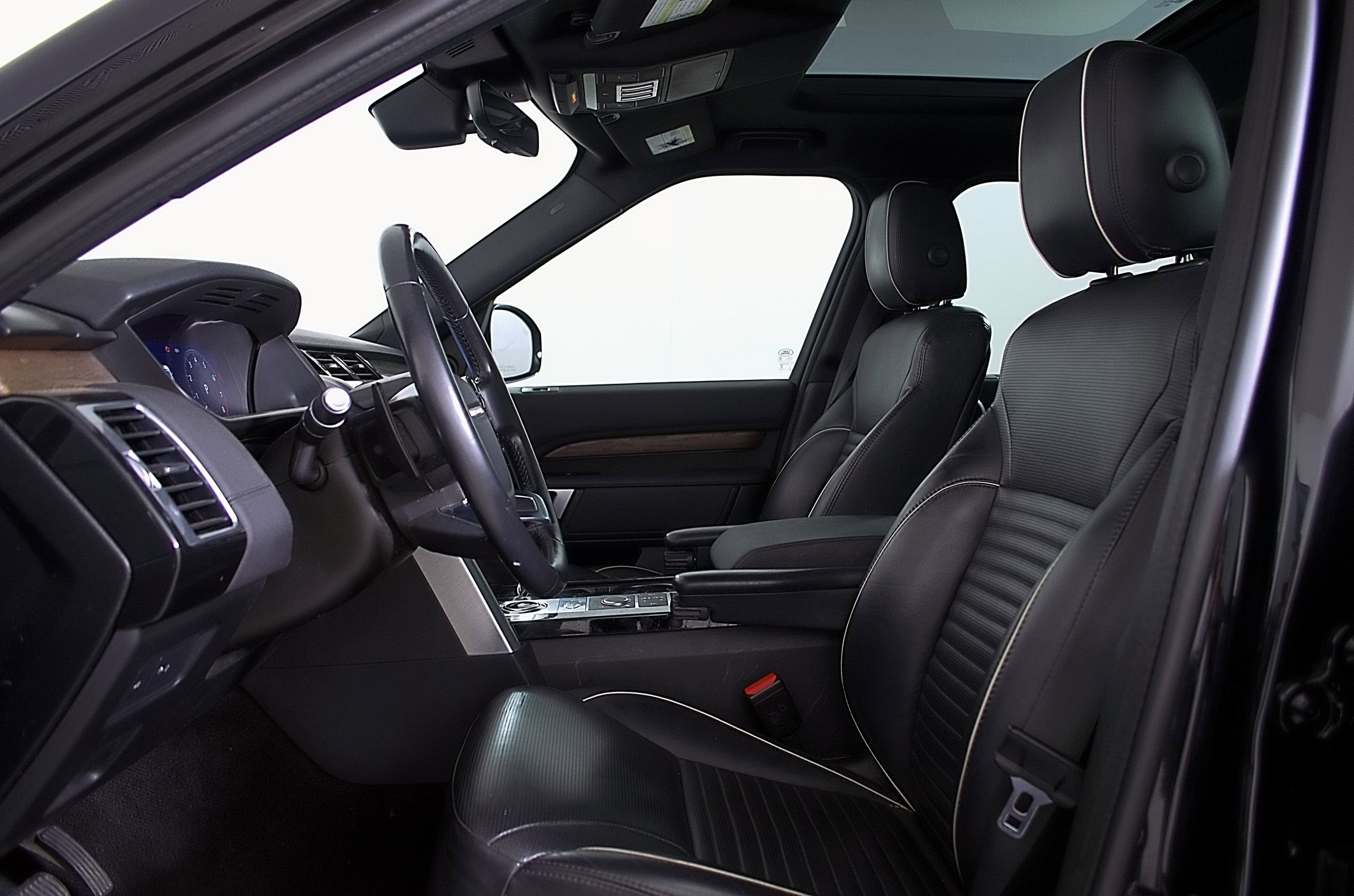 2020 Land Rover Discovery HSE