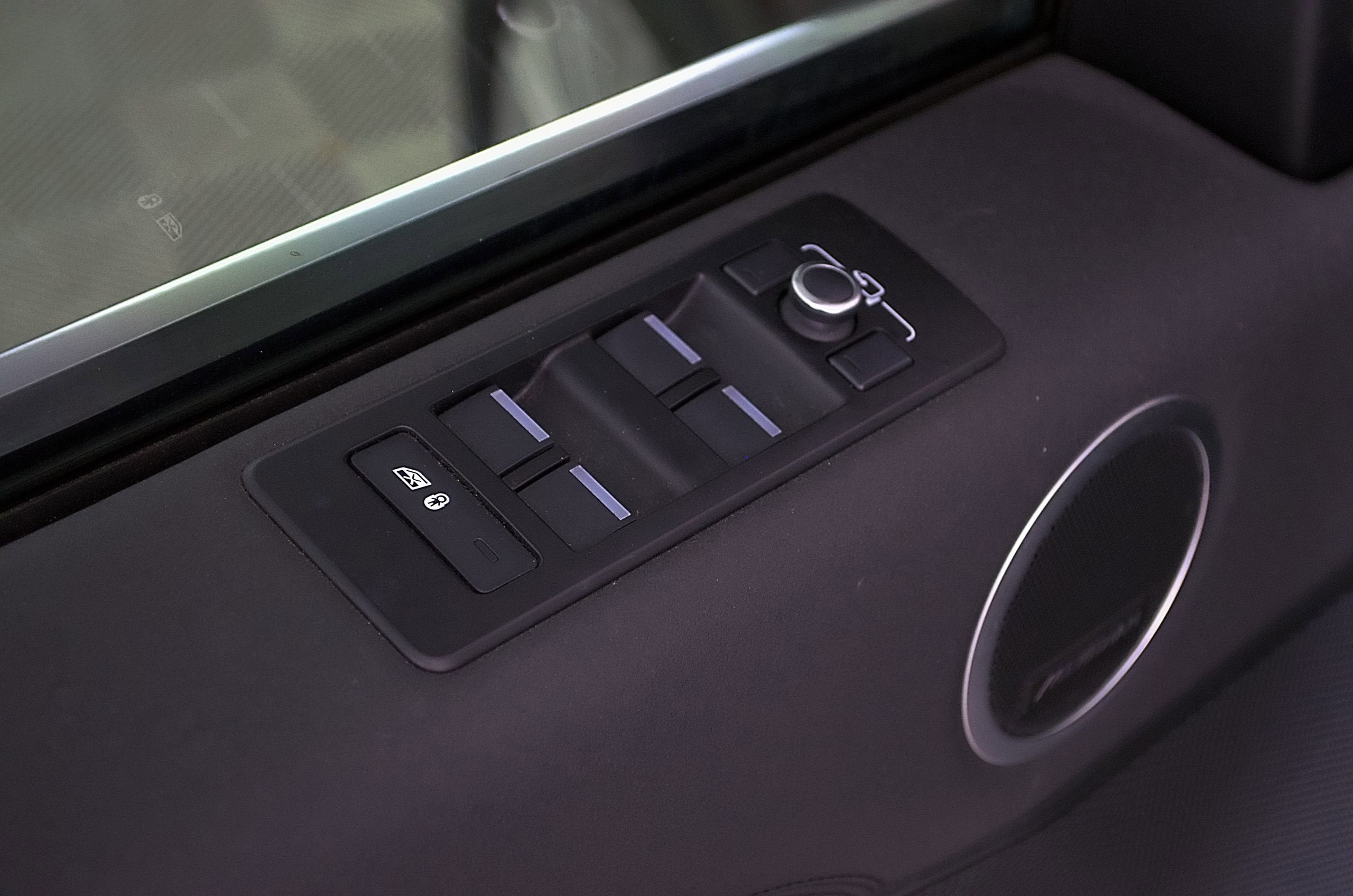 2020 Land Rover Discovery HSE
