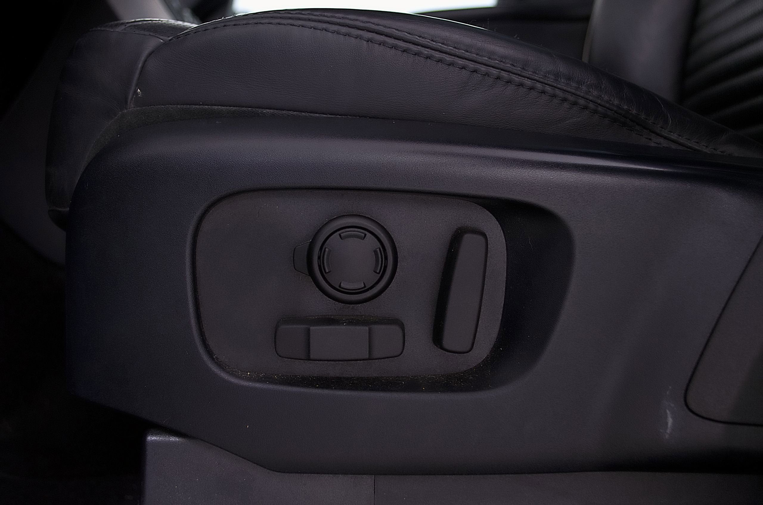 2020 Land Rover Discovery HSE