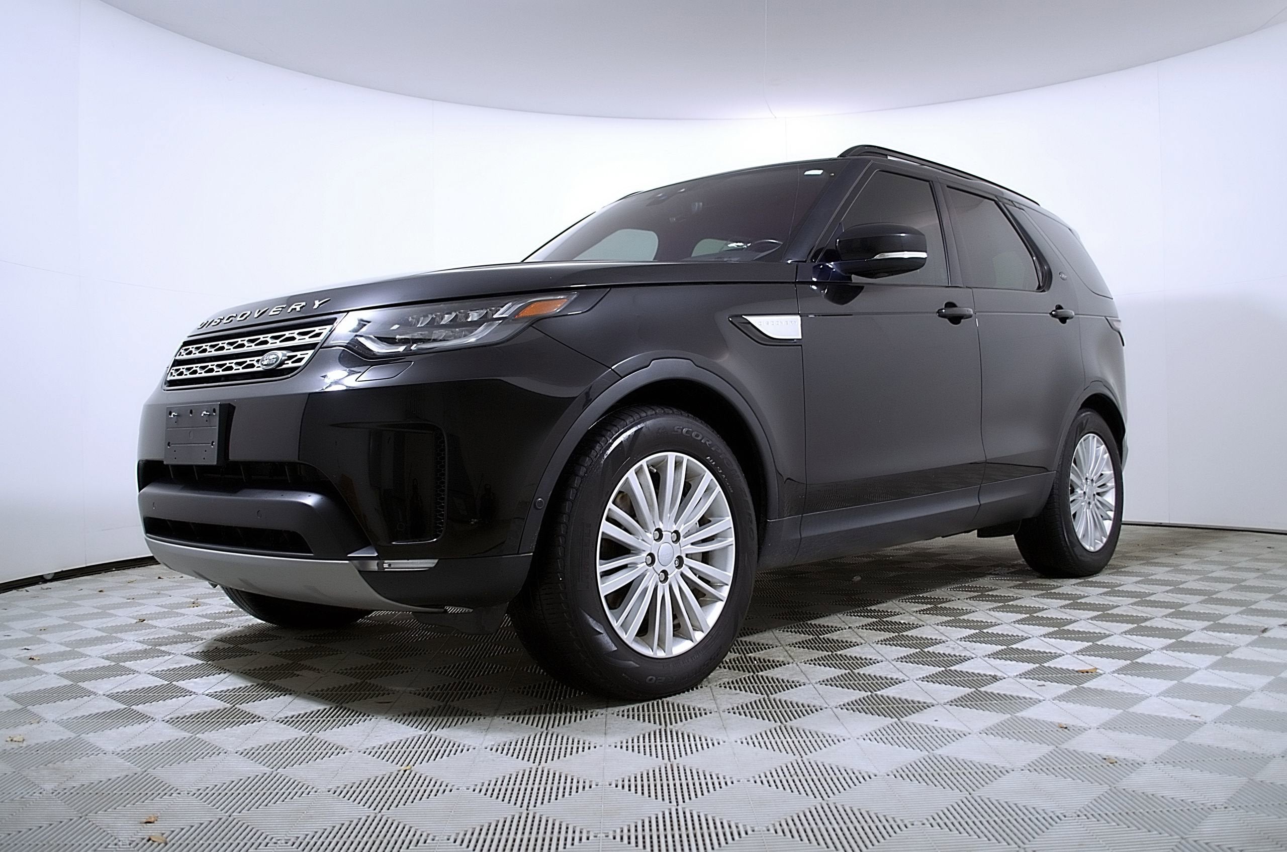 2020 Land Rover Discovery HSE