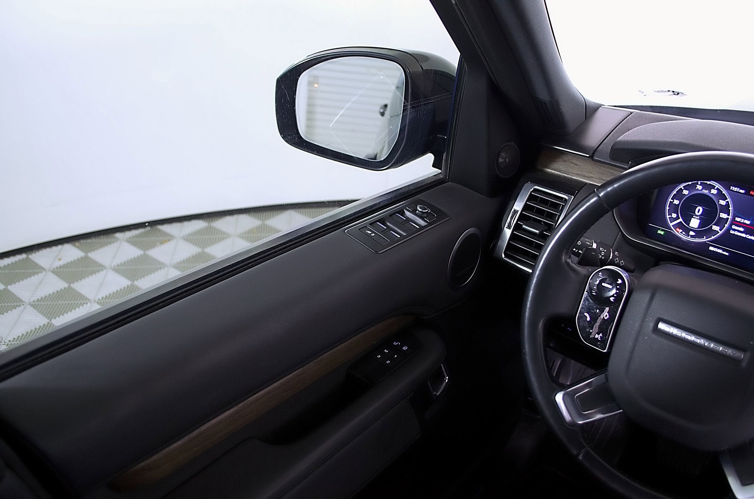 2020 Land Rover Discovery HSE