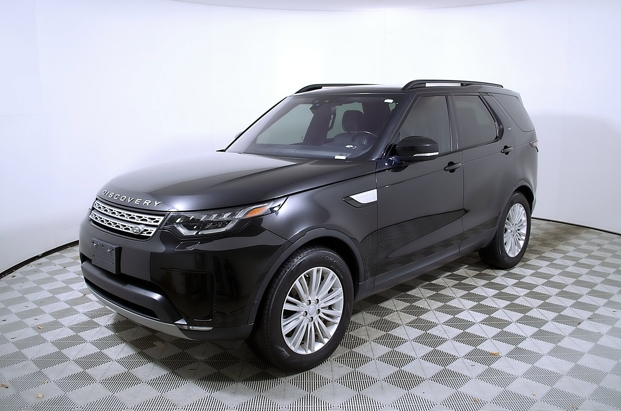 2020 Land Rover Discovery HSE