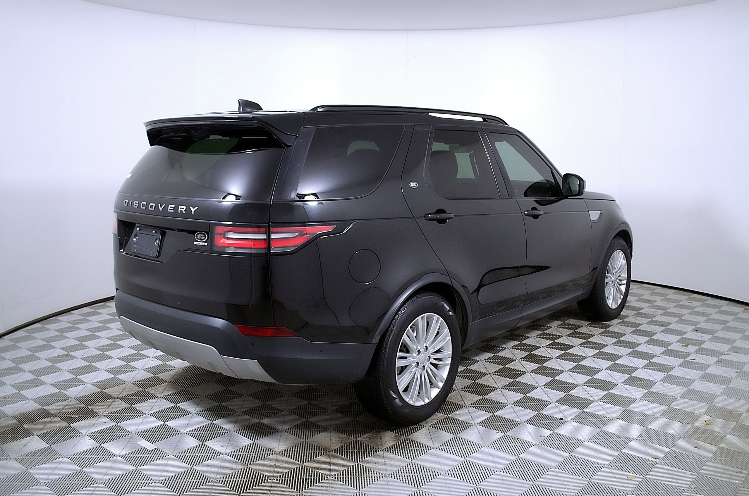 2020 Land Rover Discovery HSE