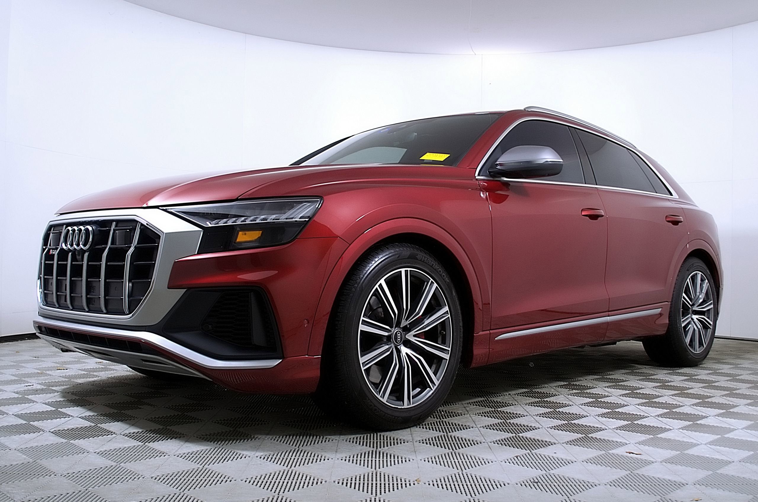 2023 Audi SQ8 Premium Plus