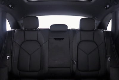 2021 Porsche Macan Base