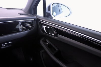 2021 Porsche Macan Base