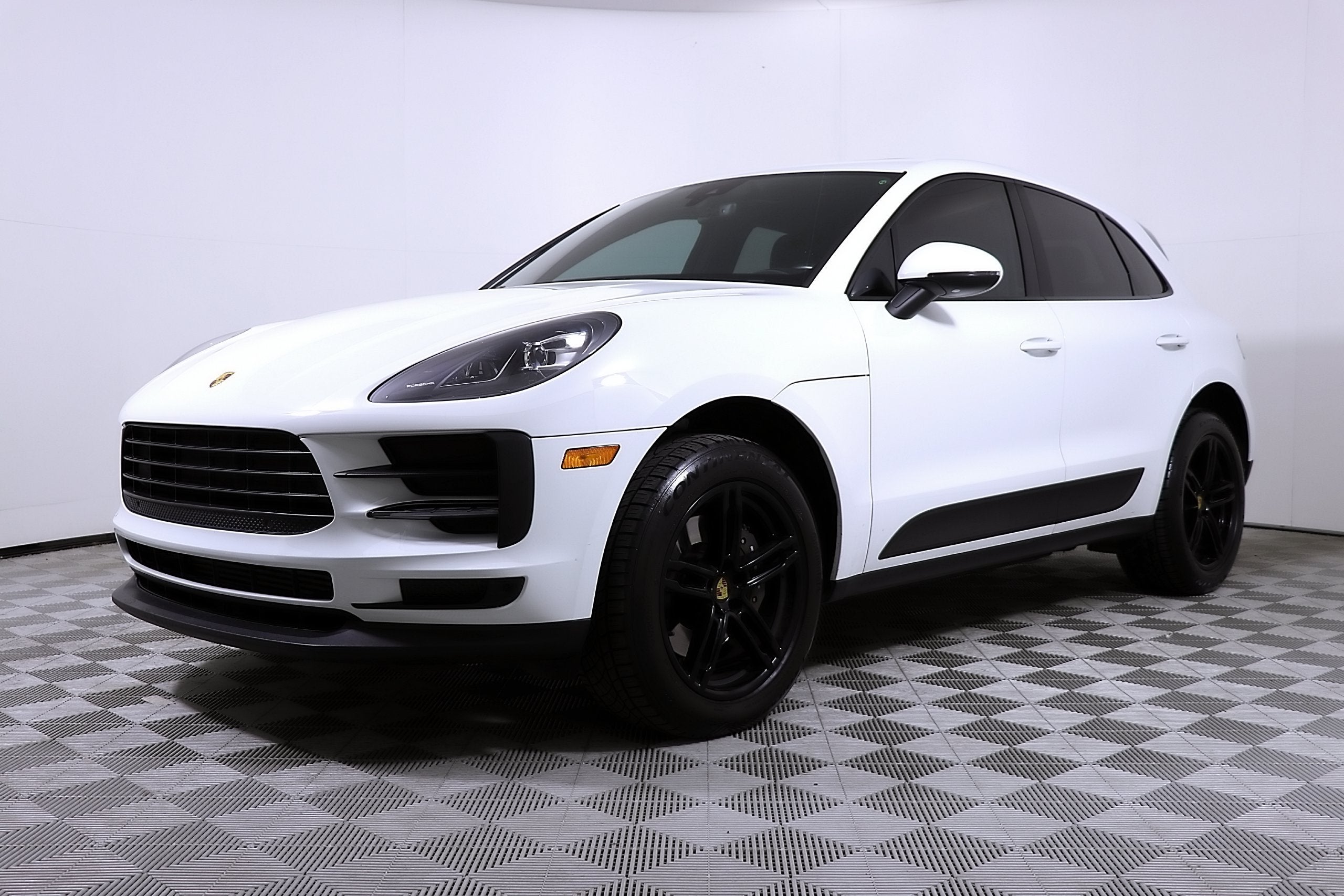 2021 Porsche Macan Base
