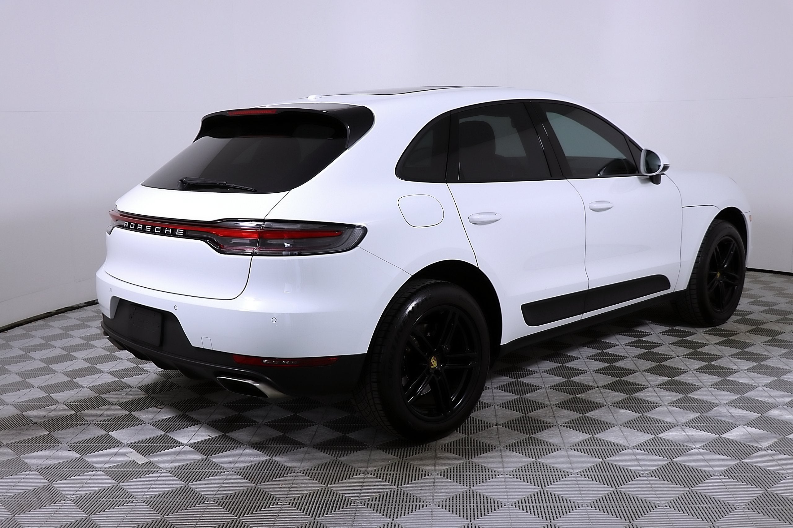 2021 Porsche Macan Base