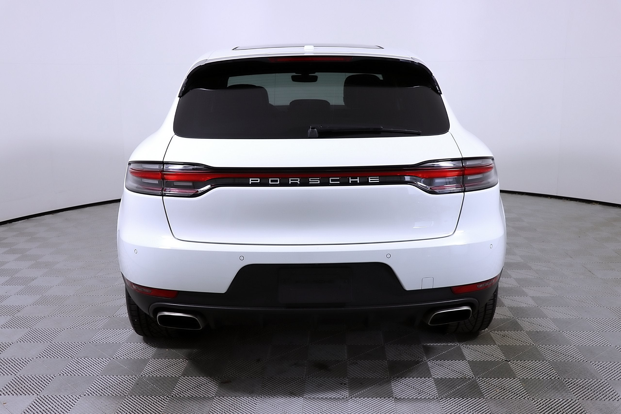 2021 Porsche Macan Base