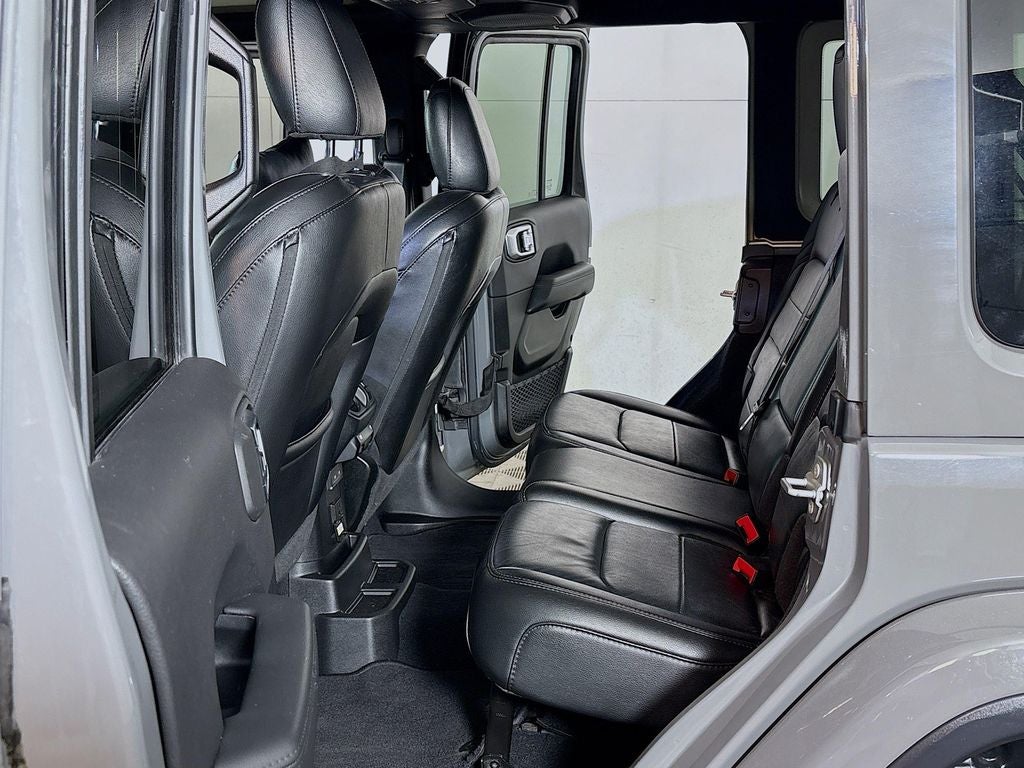 2022 Jeep Wrangler Unlimited Sahara Altitude