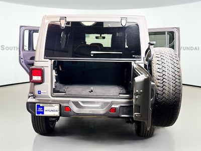 2022 Jeep Wrangler Unlimited Sahara Altitude