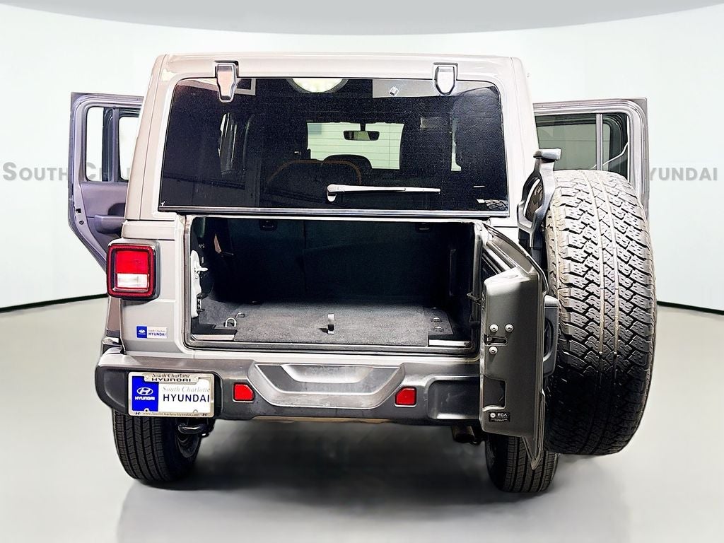 2022 Jeep Wrangler Unlimited Sahara Altitude