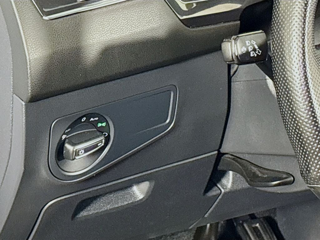 2022 Volkswagen Tiguan SEL R-Line
