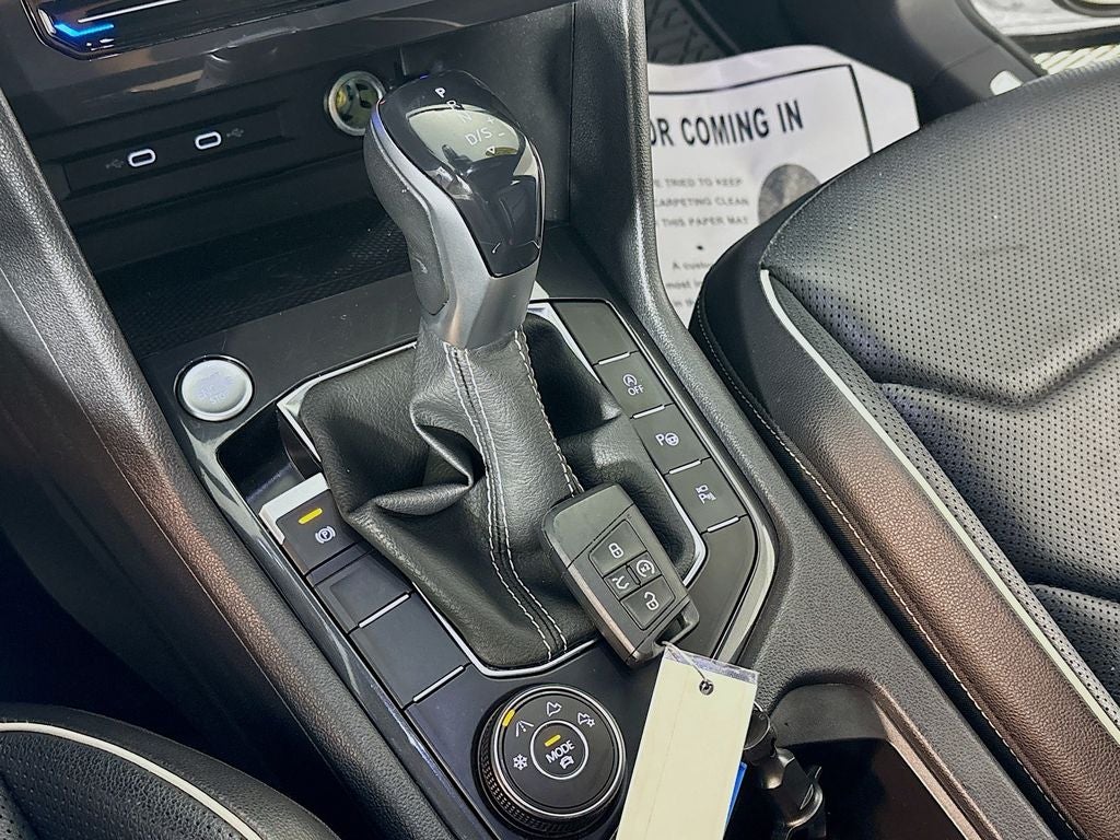 2022 Volkswagen Tiguan SEL R-Line