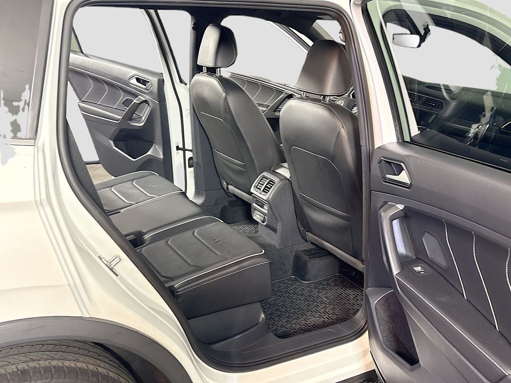 2022 Volkswagen Tiguan SEL R-Line