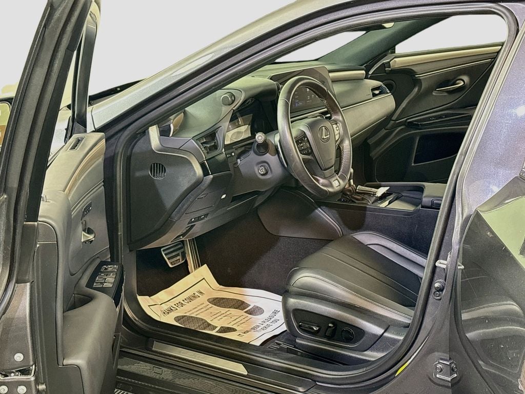2023 Lexus ES 350 F SPORT Handling