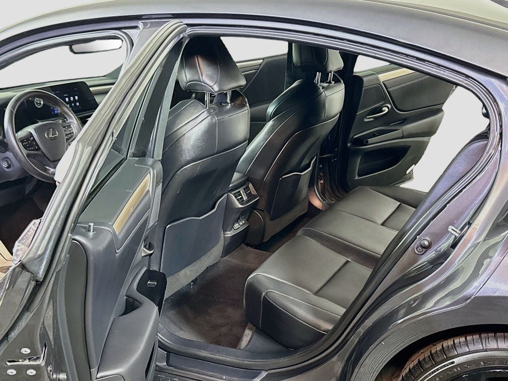 2023 Lexus ES 350 F SPORT Handling