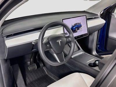 2024 Tesla Model Y Long Range