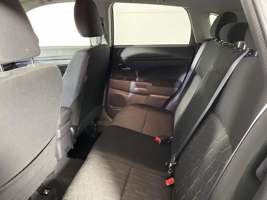 2025 Mitsubishi Outlander Sport ES