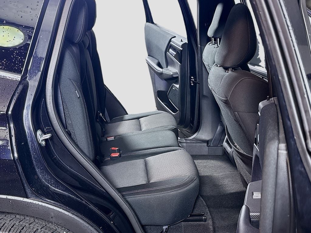 2025 Mitsubishi Outlander ES