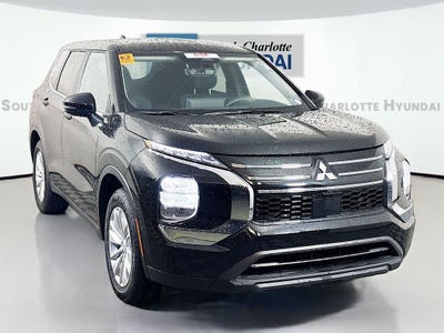 2025 Mitsubishi Outlander ES
