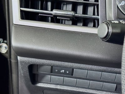 2025 Mitsubishi Outlander ES