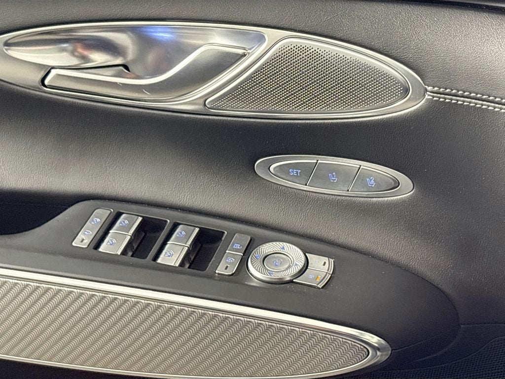 2023 Genesis GV70 2.5T