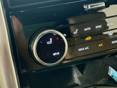 2023 Land Rover Discovery Metropolitan Edition