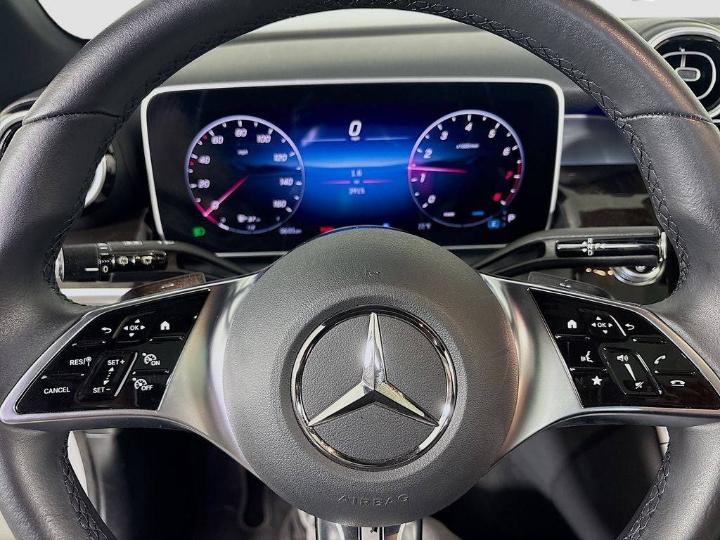2025 Mercedes-Benz GLC 300 300