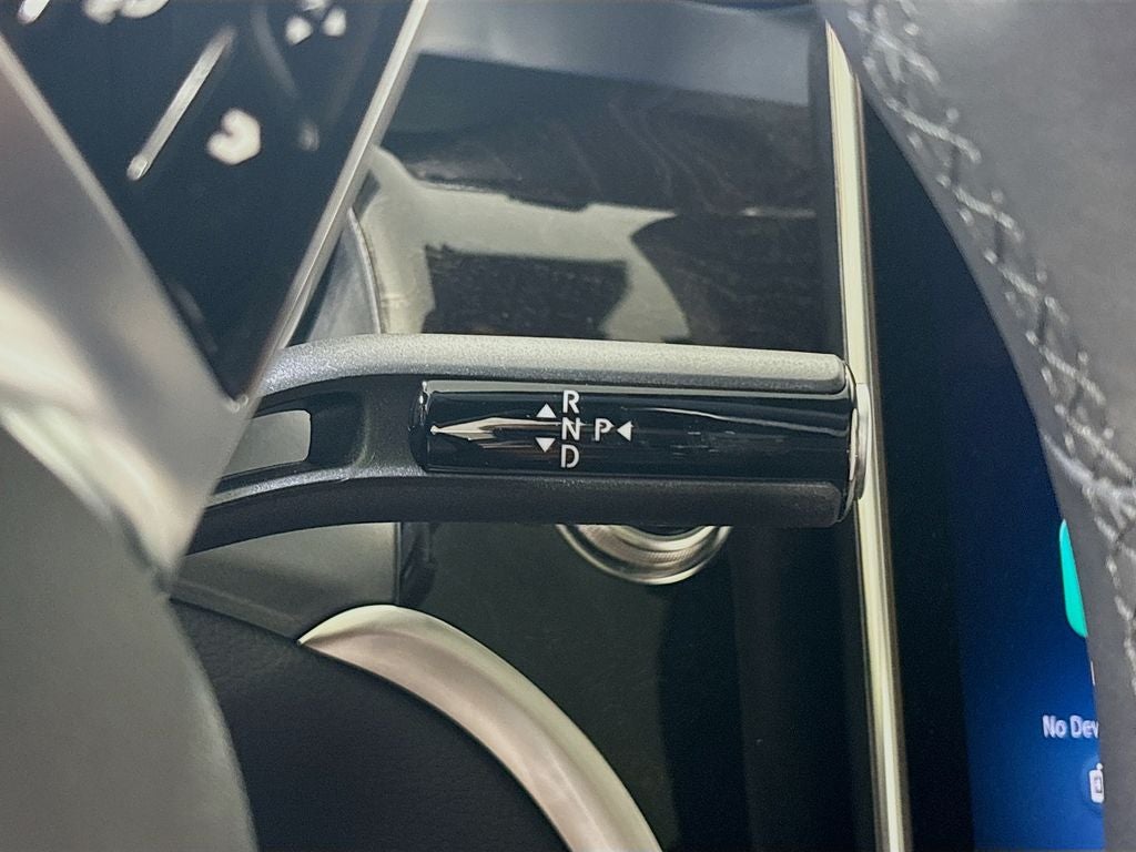 2025 Mercedes-Benz GLC 300 300
