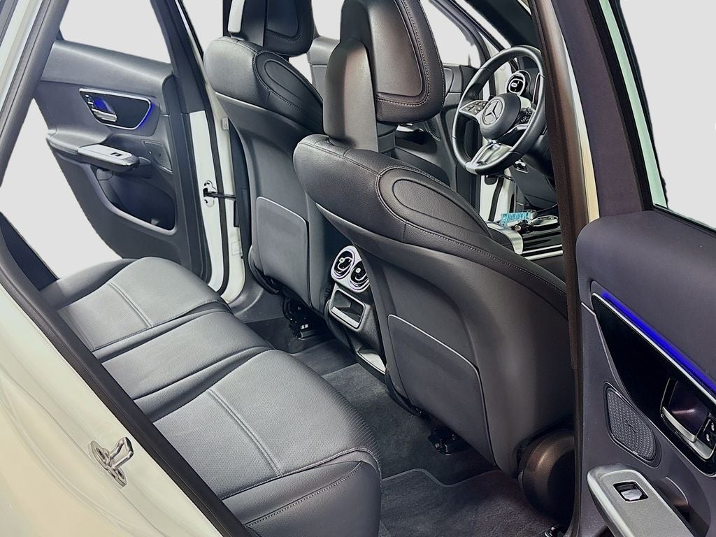 2025 Mercedes-Benz GLC 300 300