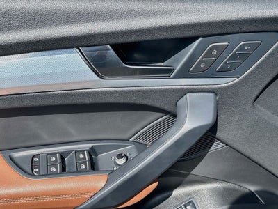 2024 Audi Q5 S line Prestige
