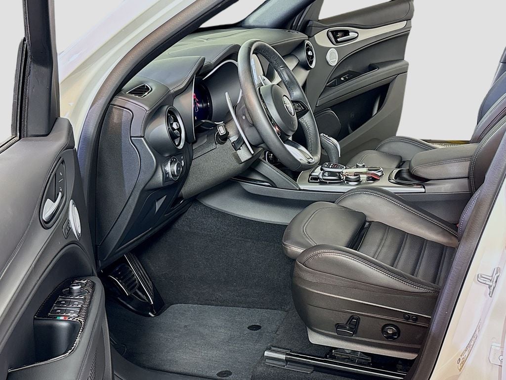 2025 Alfa Romeo Stelvio 4DR AWD SPRINT