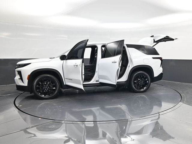 2024 Chevrolet Traverse LS