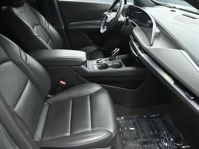 2025 Cadillac XT4 Premium Luxury