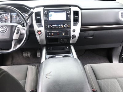 2017 Nissan Titan SV