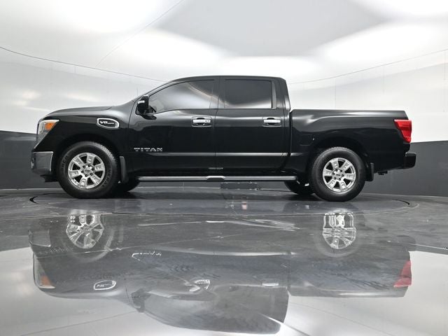 2017 Nissan Titan SV